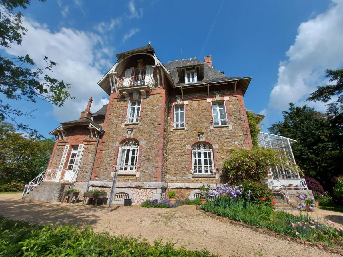 Le Manoir Des Rochers Bouere エクステリア 写真