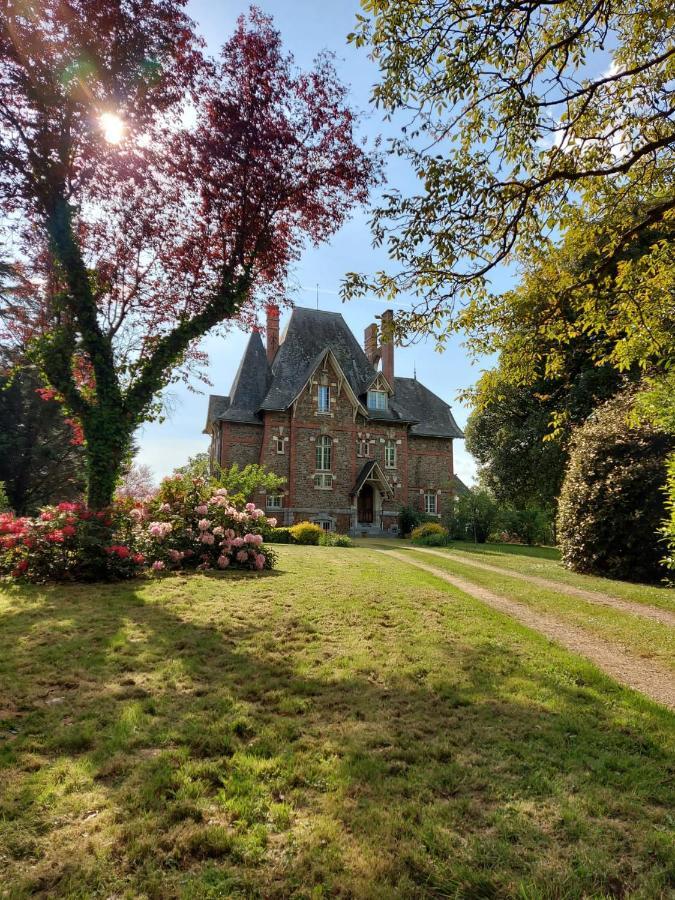 Le Manoir Des Rochers Bouere エクステリア 写真